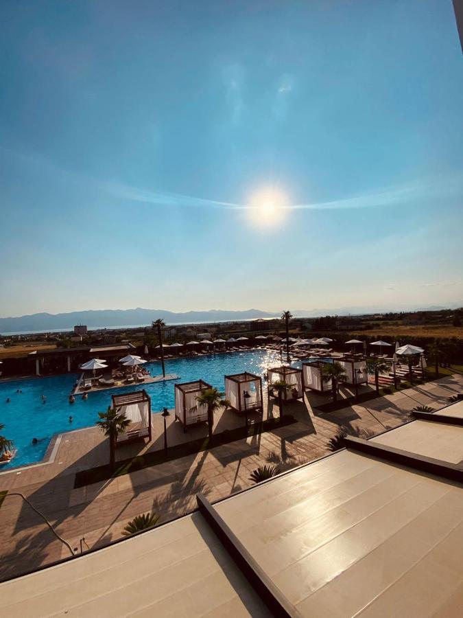 Deluxe Resort And Spa Koplik Exterior foto